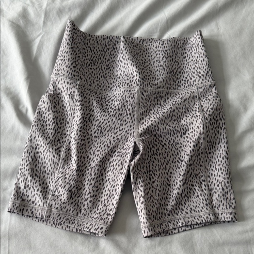 Athleta Black and White Patterned Bike Shorts